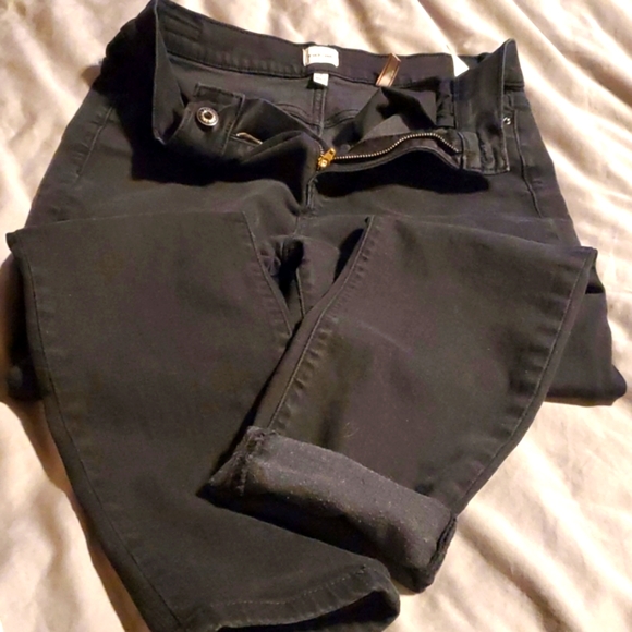 Sneakpeak High Rise Jeans - Picture 1 of 12